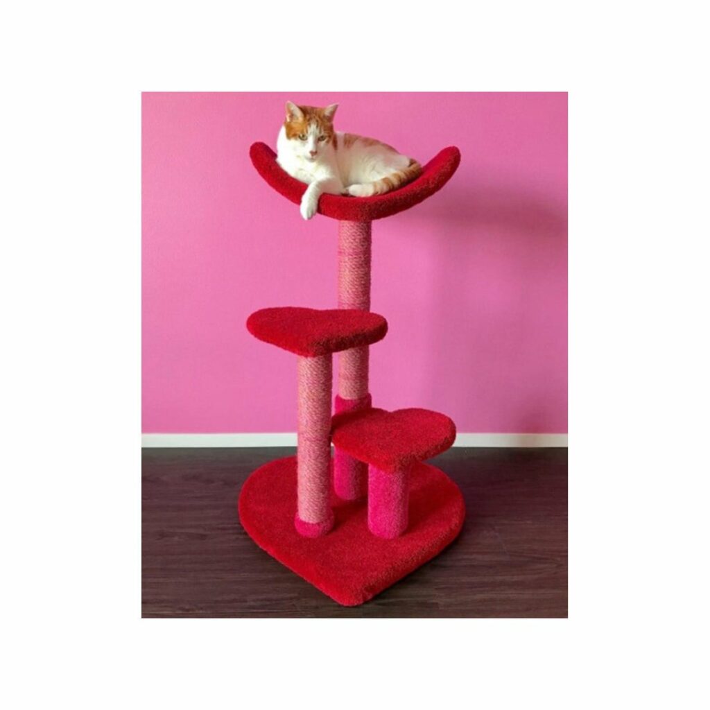 Arbre à chat - chat amoureux Arbre à chat - chat amoureux