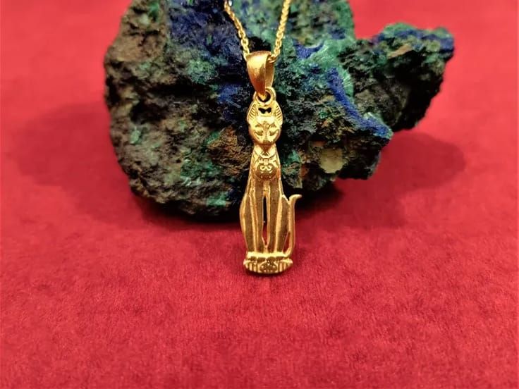 collier bastet or collier bastet or